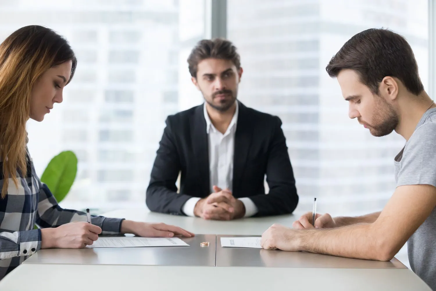 How EH Mediation Guides Couples Toward Fair and Balanced Outcomes Grimsby